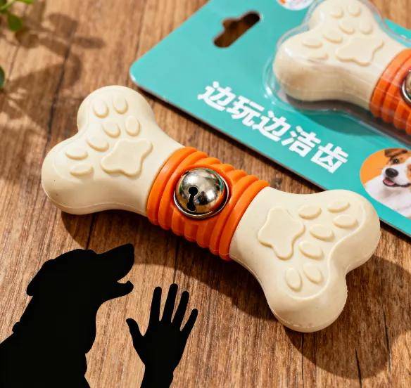 局走 “情感 + 健康” 融合之路pg电子首页宠物零食：破局份额困(图4)